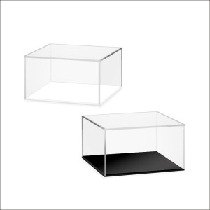 Gablota z plexi na model 30x30x15 cm + 3 mm podstawki